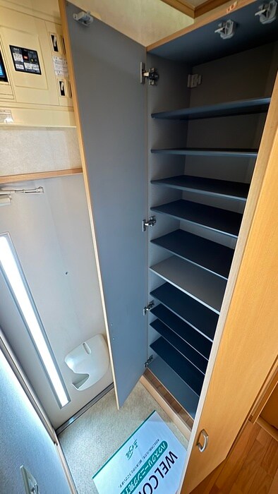 物件内観写真15　(靴箱)