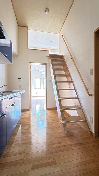 物件内観写真15　(廊下)