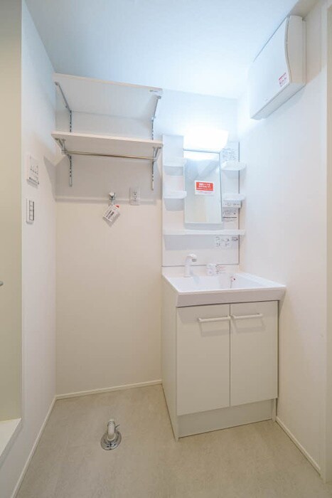 物件内観写真17　(洗面)