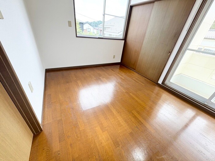 物件内観写真9　(居室)