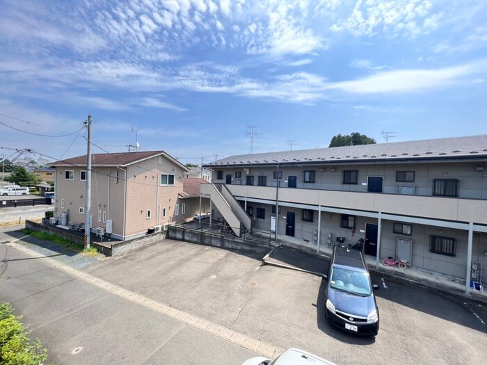 物件内観写真16　(室内からの展望)