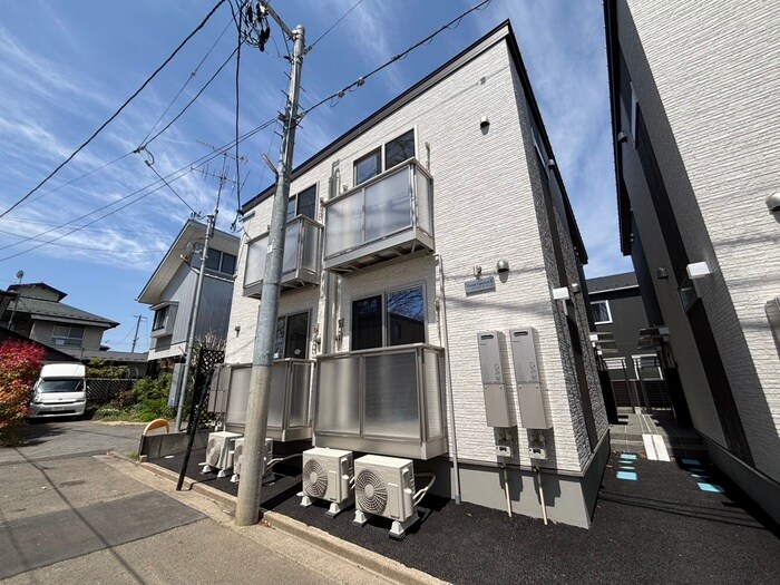 物件外観写真3　(外観写真)