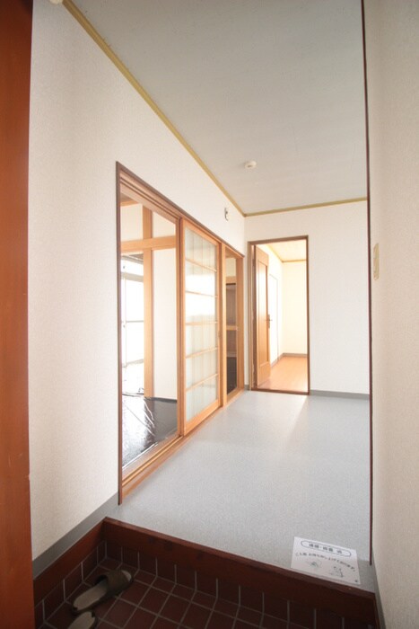 物件内観写真15　(廊下)