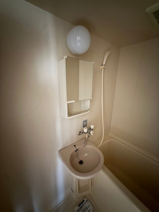 物件内観写真9　(洗面)