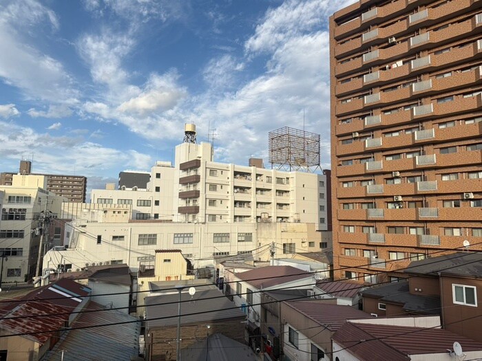 物件内観写真18　(室内からの展望)