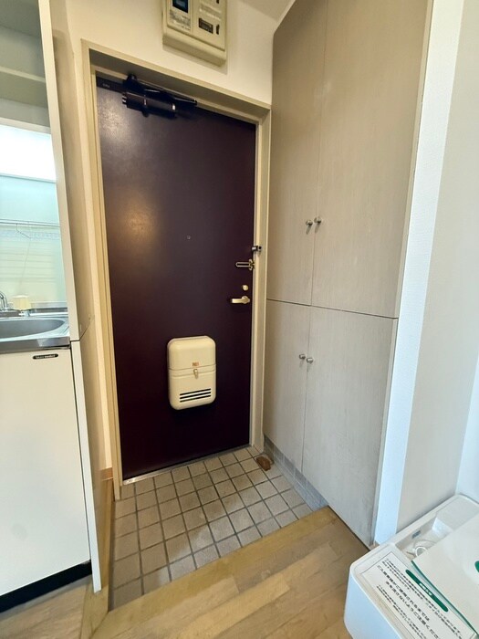 物件内観写真21　(玄関)