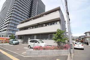 クレスト外観写真