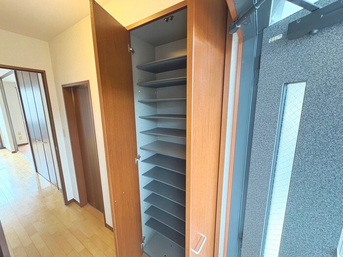 物件内観写真20　(靴箱)