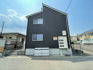 リヒトハイム富沢外観写真
