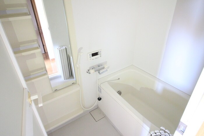 物件内観写真11　(バス／シャワールーム等)