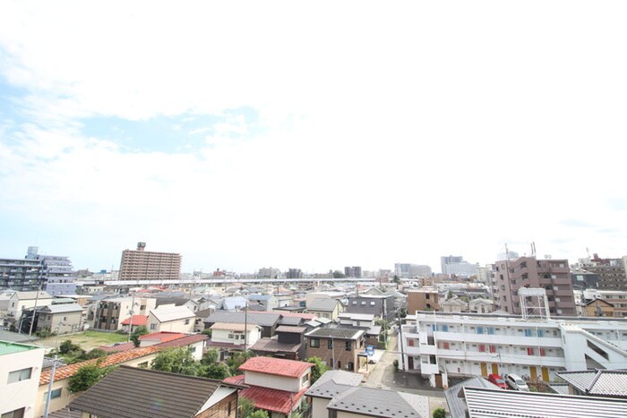 物件内観写真16　(室内からの展望)