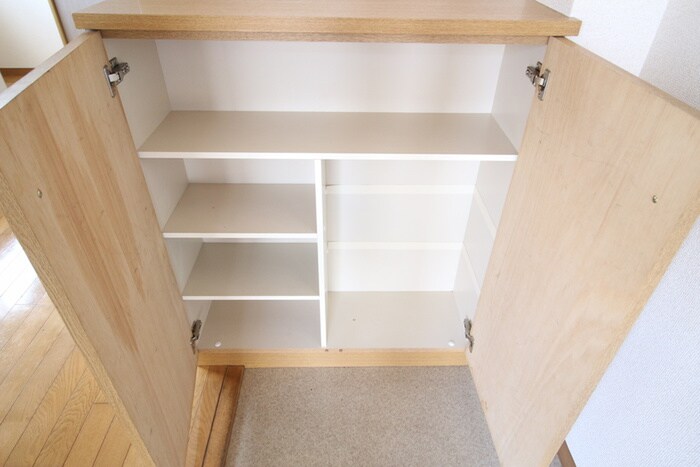 物件内観写真18　(靴箱)