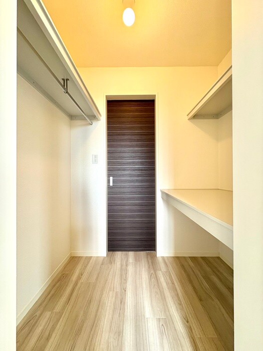 物件内観写真11　(収納)