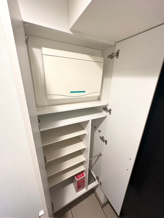物件内観写真18　(靴箱)