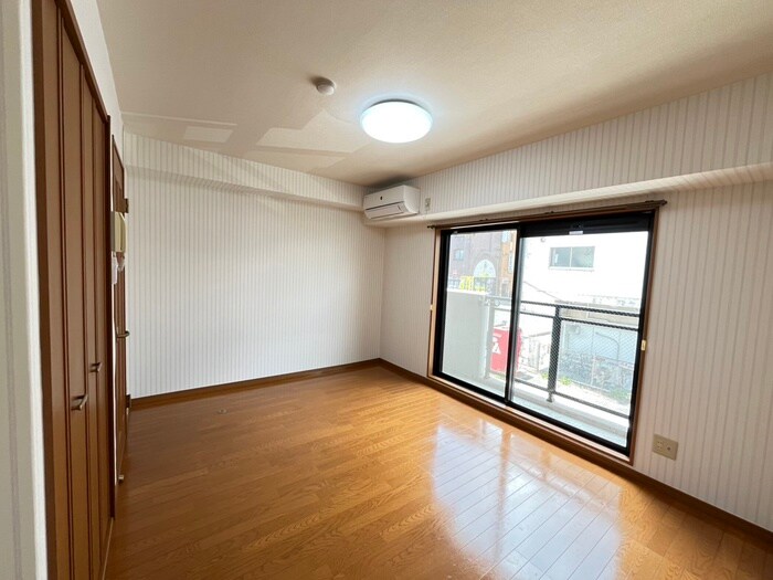 物件内観写真8　(居室)