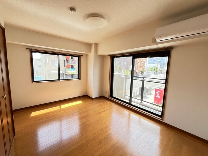 物件内観写真8　(居室)