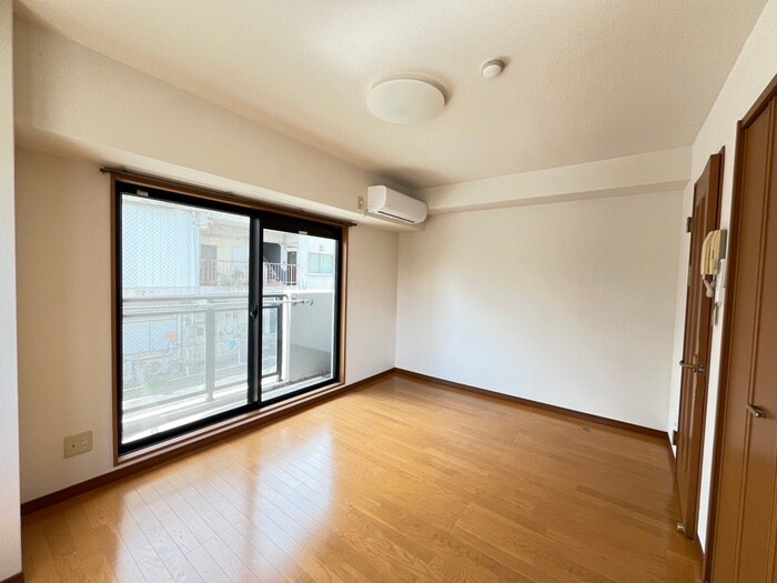 物件内観写真10　(居室)