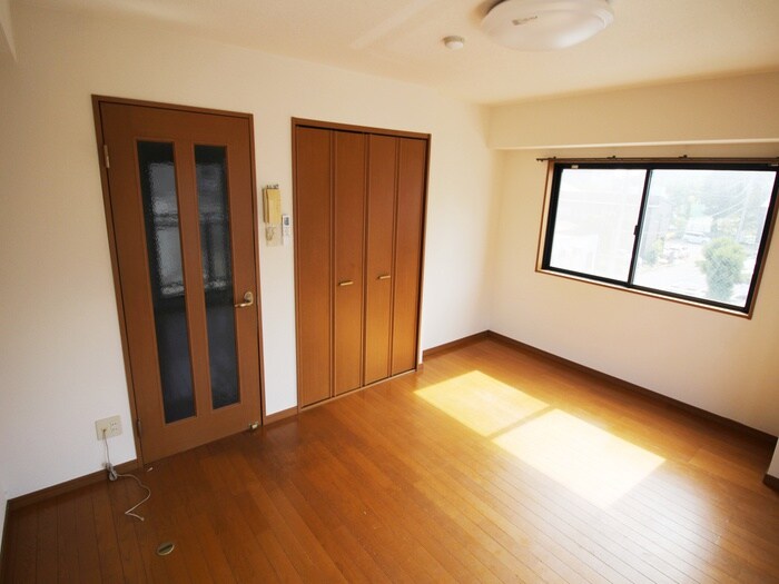 物件内観写真10　(居室)