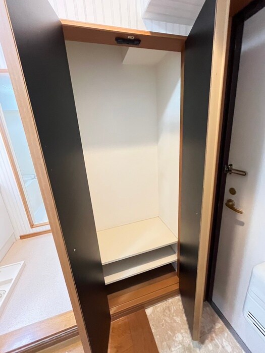 物件内観写真19　(靴箱)