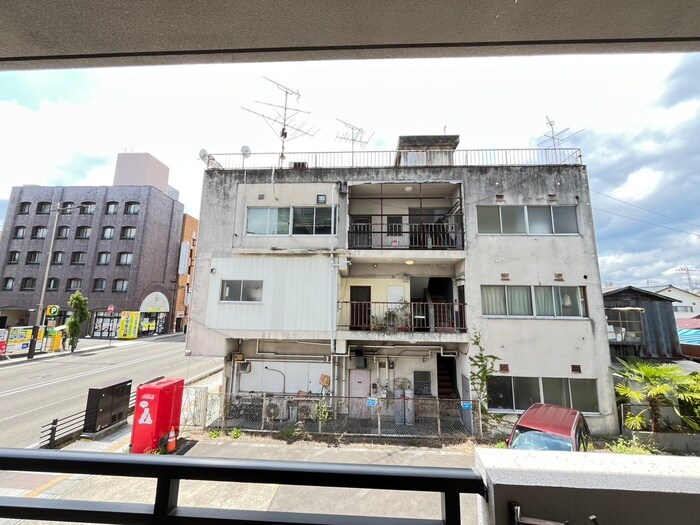 物件内観写真21　(室内からの展望)