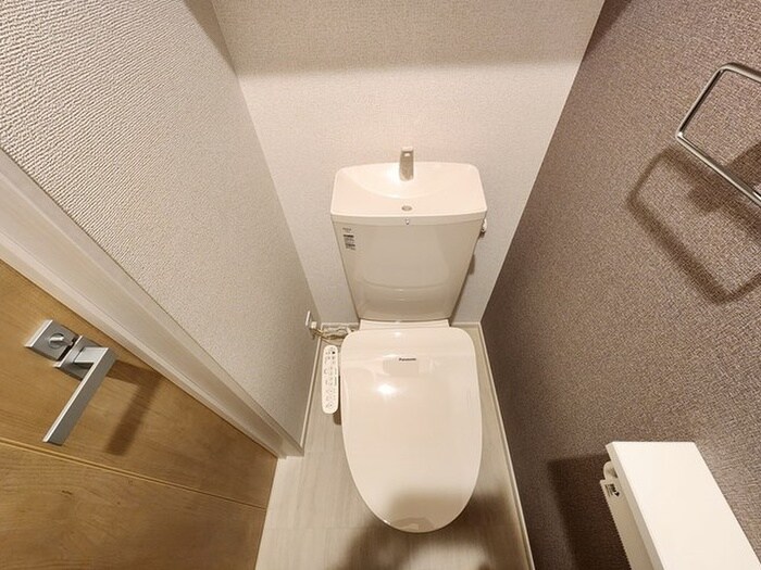 物件内観写真8　(トイレ)