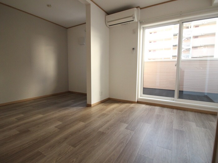 物件内観写真9　(居室)