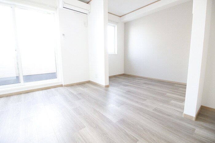 物件内観写真9　(居室)