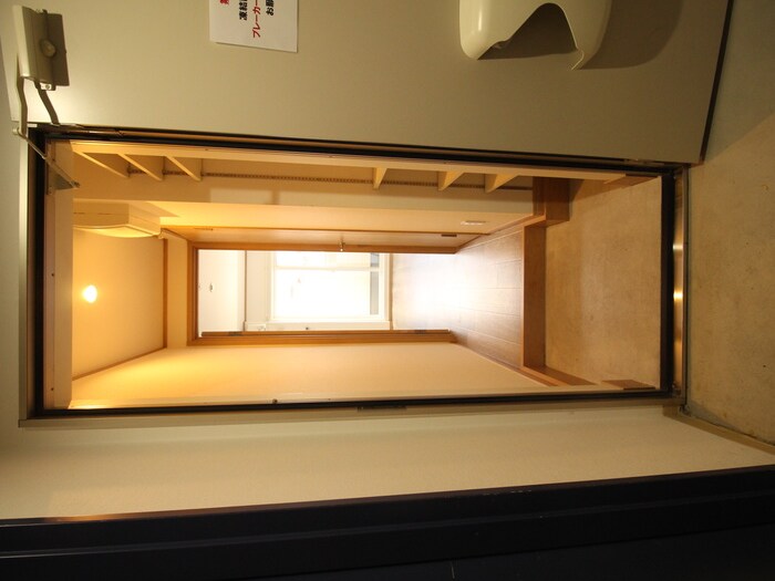 物件内観写真21　(廊下)