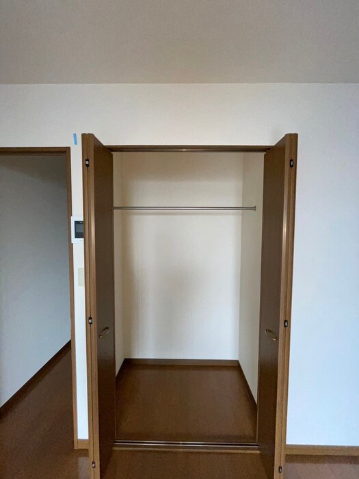 物件内観写真11　(収納)