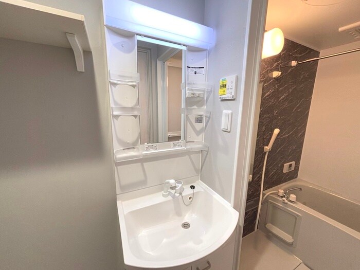 物件内観写真13　(洗面)