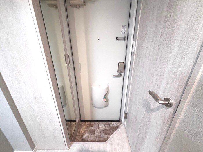 物件内観写真20　(玄関)