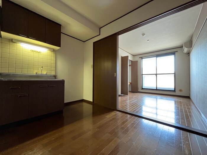 物件内観写真7　(居室)