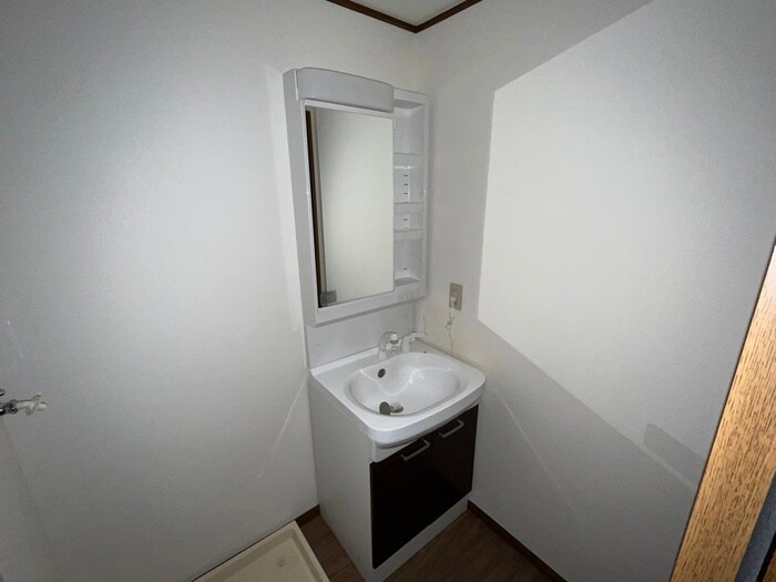 物件内観写真11　(洗面)