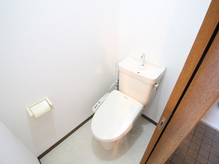 物件内観写真11　(トイレ)