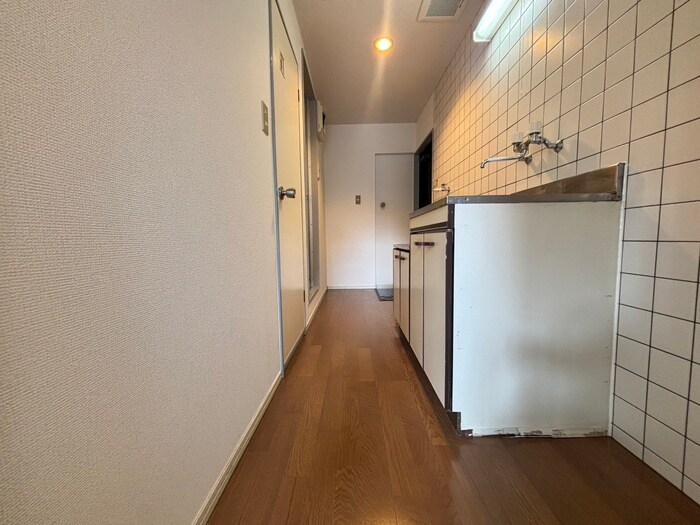 物件内観写真20　(廊下)