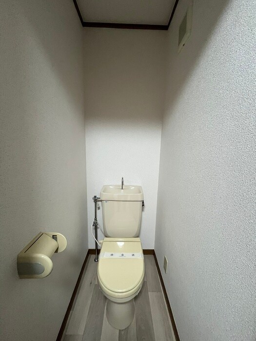 物件内観写真14　(トイレ)