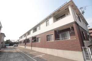 ルミエールB棟外観写真