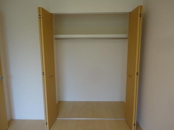 物件内観写真8　(収納)