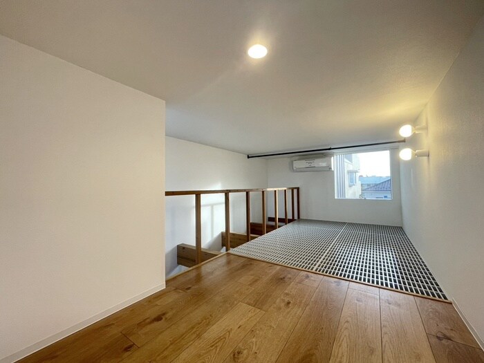 物件内観写真9　(ロフト)