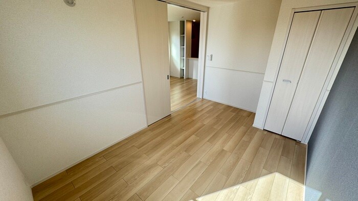 物件内観写真8　(居室)