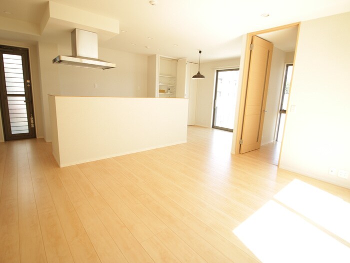 物件内観写真8　(居室)