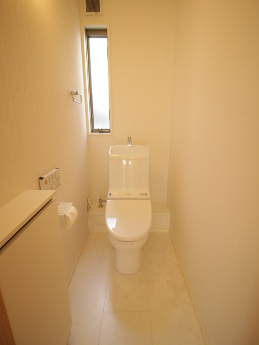 物件内観写真12　(トイレ)