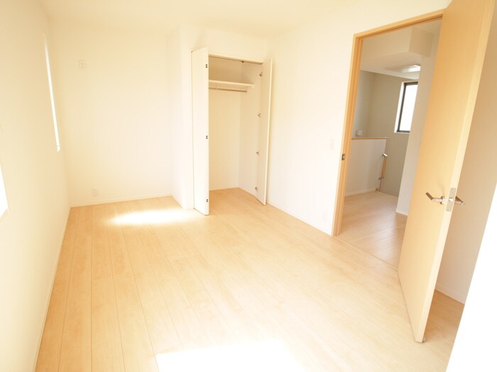 物件内観写真22　(居室)