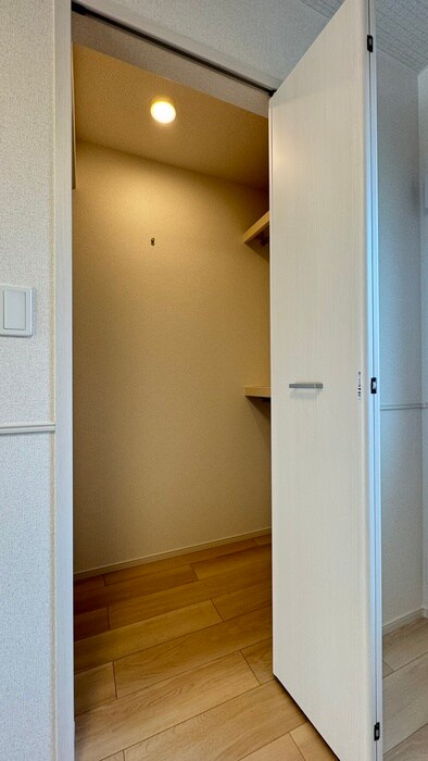 物件内観写真11　(収納)