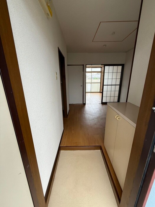 物件内観写真17　(廊下)