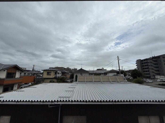 物件内観写真18　(室内からの展望)