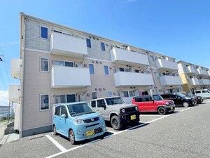 メリディアンなないろの里壱番館外観写真