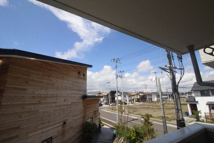 物件内観写真22　(室内からの展望)