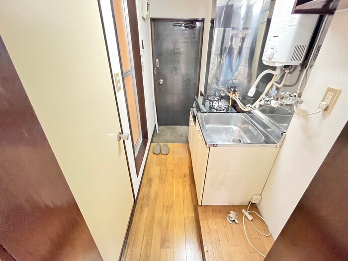 物件内観写真14　(廊下)