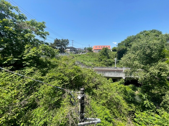 物件内観写真22　(室内からの展望)